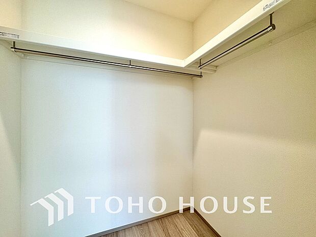 たっぷりと荷物を入るよう広々としたウォークインクローゼットを完備、使い勝手の良さを追求しております。。