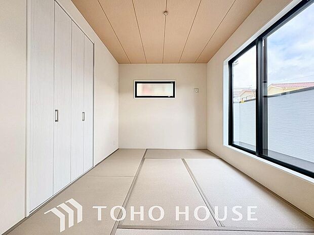 白を基調とした室内は、明るい住空間を造り出すだけでなく、清潔感をもたらしてくれます。