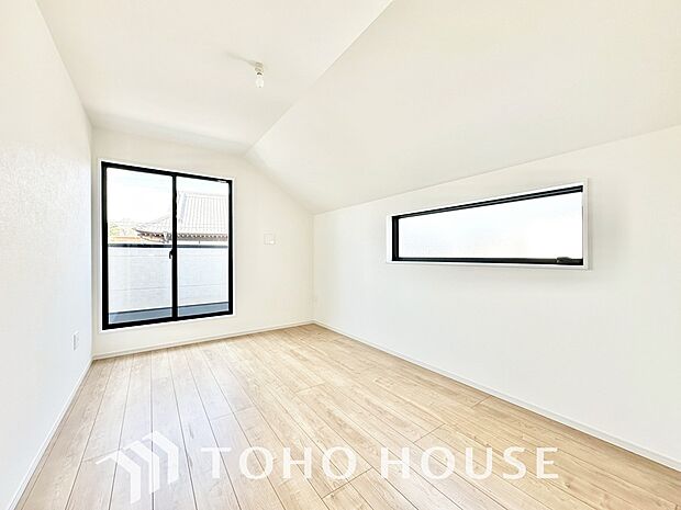 お子様の心と身体を見守る子供部屋として、小さな自立心を育むお部屋作りを見越してご覧下さい。