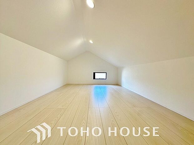 子供の頃に憧れたロフト。趣味の部屋としての活用以外にも収納や寝台として様々な使い方が出来そうですね。