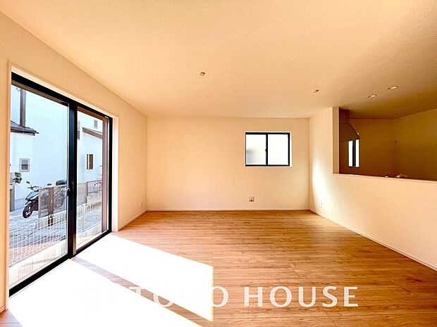 家は、ただ生活する場ではなく、笑顔の毎日、安らぎの日々のために、暮らしを愉しく、快適にする場所。