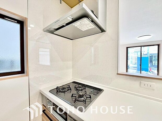 そのスタイリッシュな見た目からインテリアの一部としてもデザイン性が重視されてます。掃除のし易さも◎。