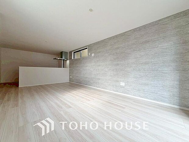 造りこんだ空間演出の妙が生み出す光と質のハーモニーはこの住宅のクオリティの良さを実感させてくれます。