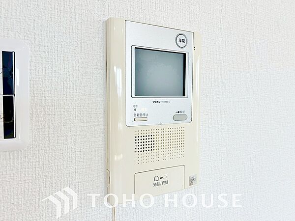 見える安心をカタチにしました。誰が来てもわかる様にモニター付きインターホンを設置。