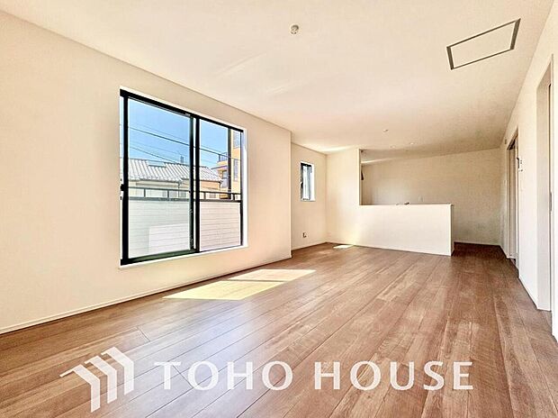 家は、ただ生活する場ではなく、笑顔の毎日、安らぎの日々のために、暮らしを愉しく、快適にする場所。