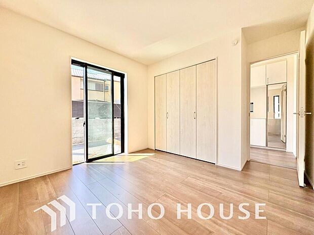 暖色系の照明は、心理的にも落ち着きを得られやすいそうです。