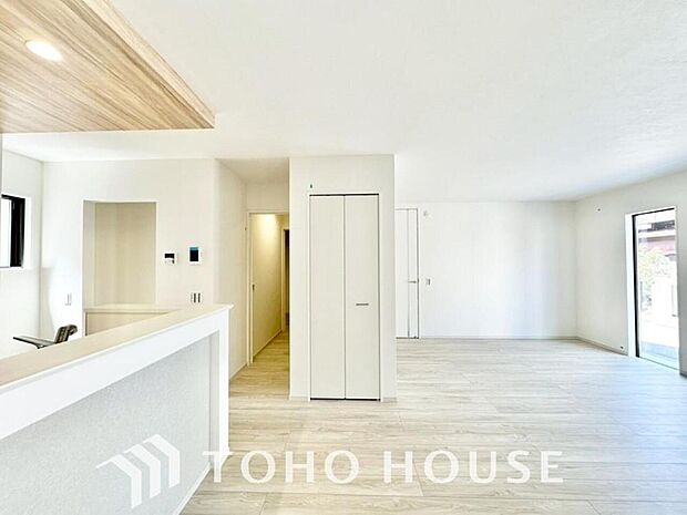 空気感という居心地の良いBGMは、暮らしのステージを彩り、心からのやすらぎと満足感を与えてくれます。