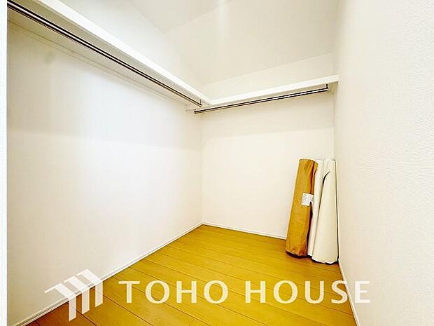 たっぷりと荷物が入るよう、ウォークインクローゼットを完備いたしました。