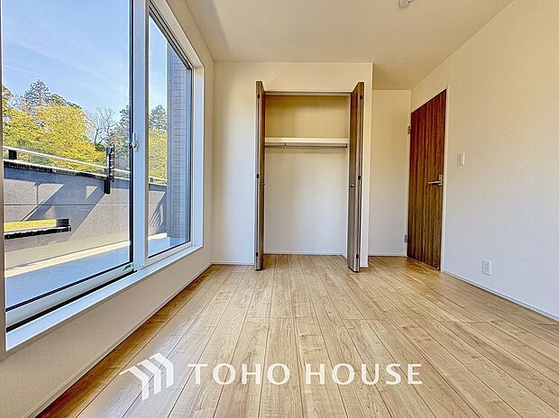 暖色系の照明は、心理的にも落ち着きを得られやすいそうです。