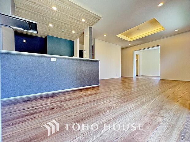 家は、ただ生活する場ではなく、笑顔の毎日、安らぎの日々のために、暮らしを愉しく、快適にする場所。