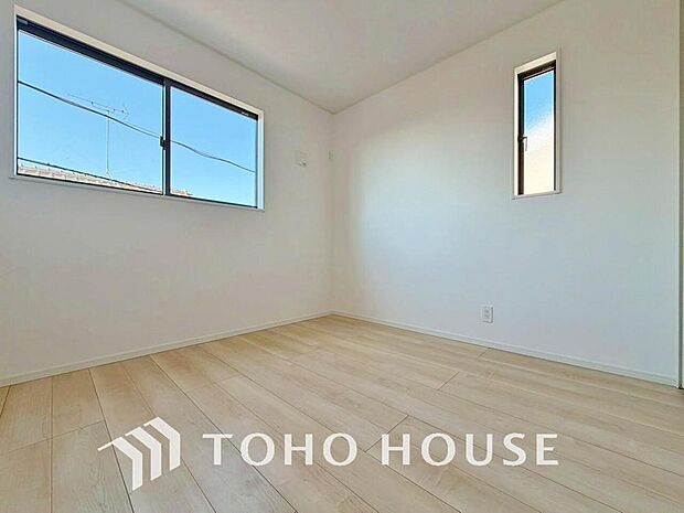 暖色系の照明は、心理的にも落ち着きを得られやすいそうです。