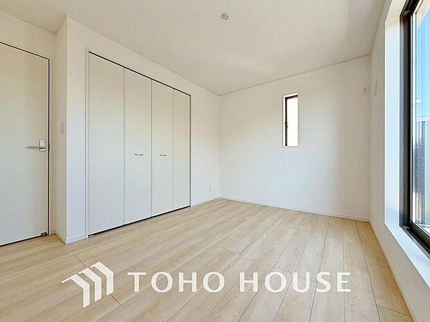 生活感を感じない空間では落ち着く事はできません。絶妙な雰囲気、配色、素材感を意識してコーディネート。