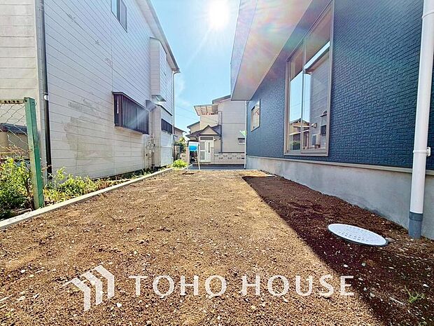 どんなお庭に仕上げるか。新生活に付いて回る楽しい悩みのひとつです。ウッドデッキの新設等もご相談下さい