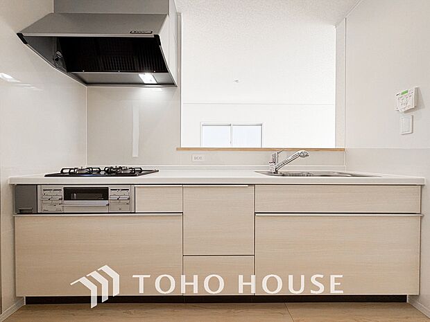 充実した収納スペースを搭載したシステムキッチンは、日々の家事がはかどります。