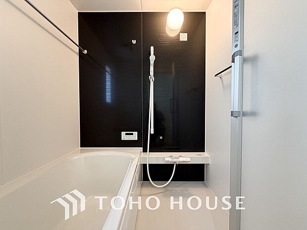 疲れを癒す、快適で清潔な空間で心も体もオフになるリラックスタイムをお楽しみください。