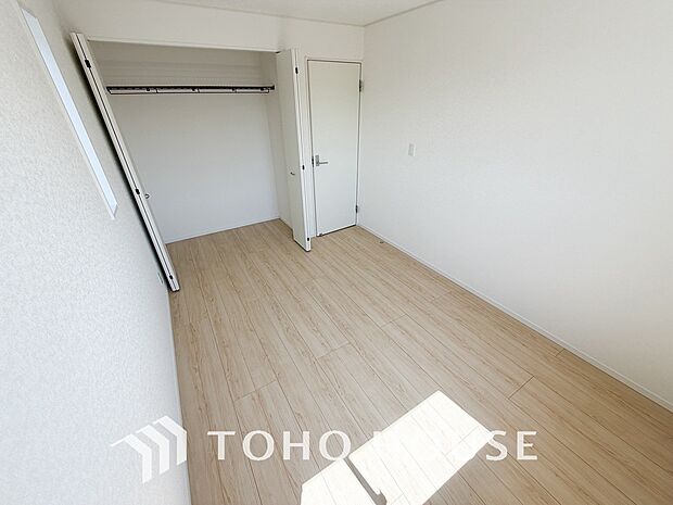 少しでも空いているスペースを収納にすることで、無駄のない空間を演出しております。