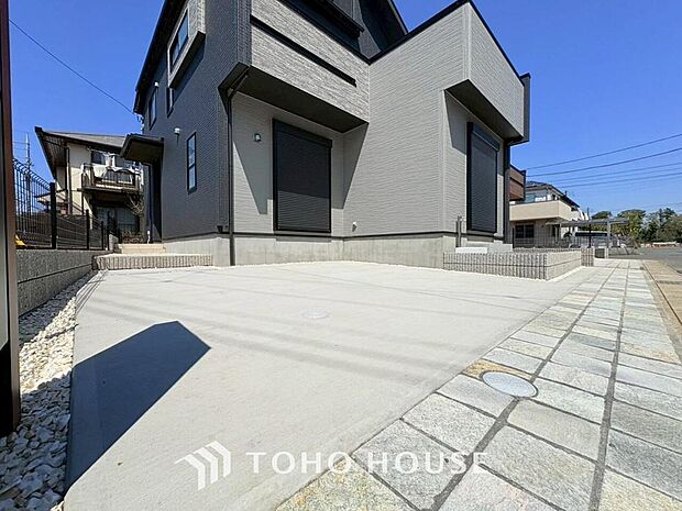 自転車やバイクなど、ゆとりのある敷地で置き場所に困ることはないでしょう。