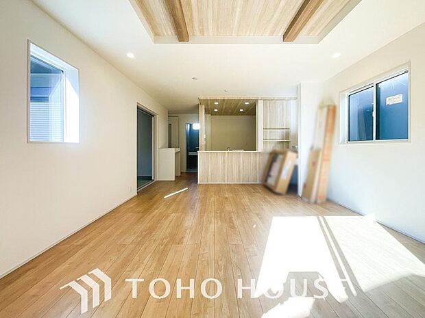 家は、ただ生活する場ではなく、笑顔の毎日、安らぎの日々のために、暮らしを愉しく、快適にする場所。