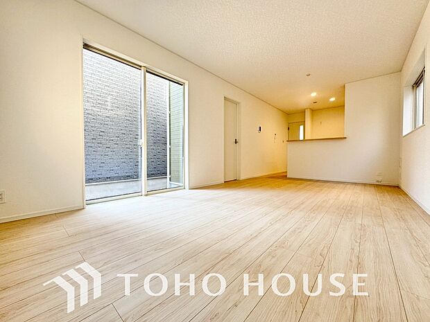 ホワイトナチュラルのテイストが、自然体で過ごせる心地良さ生み出しています。