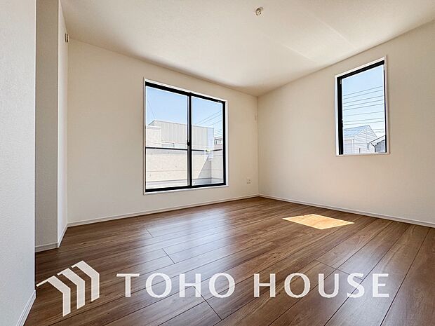 家具の配置がしやすい室内。趣味の部屋としても十分な広さを確保しており、快適にお使いいただけます。