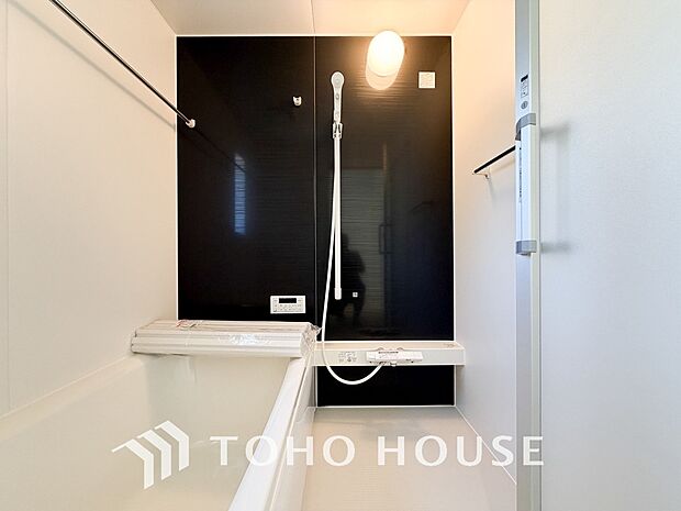 疲れを癒す、快適で清潔な空間で心も体もオフになるリラックスタイムをお楽しみください。