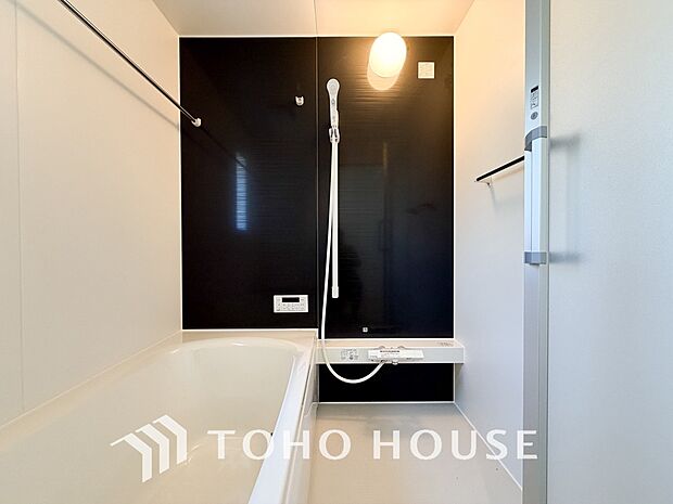 疲れを癒す、快適で清潔な空間で心も体もオフになるリラックスタイムをお楽しみください。