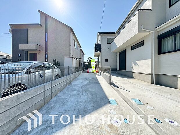 マンションとは違う敷地内駐車。ご主人様のお車のお手入れにも気合が入りますね。