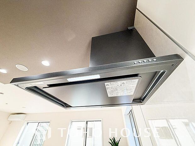 そのスタイリッシュな見た目からインテリアの一部としてもデザイン性が重視されてます。掃除のし易さも◎。