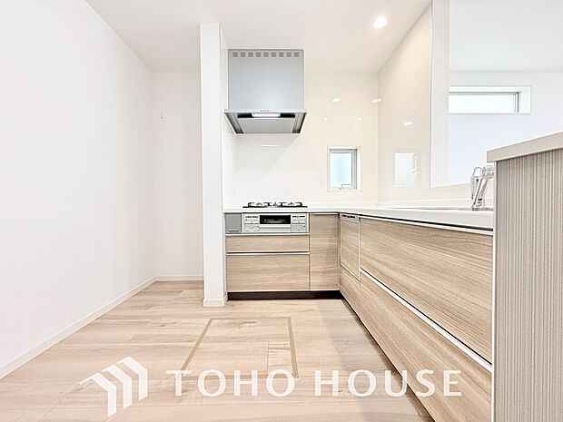 広々キッチンを採用。みんなで作った料理を召し上がりながらの会話は、どのような物になるのでしょうか。