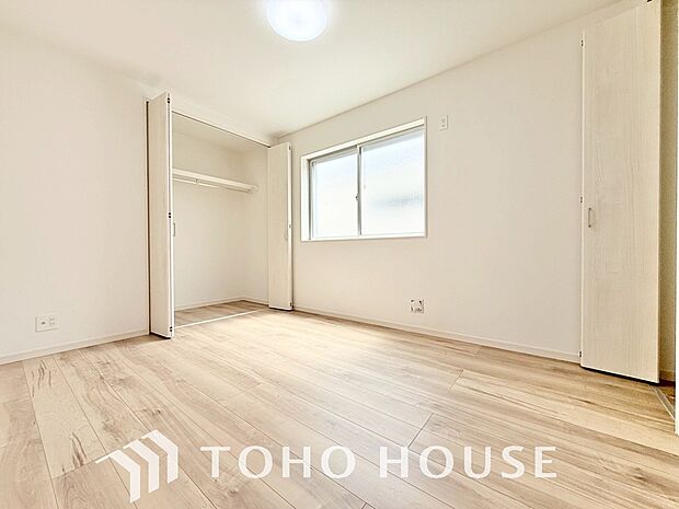 クローゼット完備のシンプルな空間です。お子様の成長と共に必要になる子供部屋にぴったりの間取りですね。