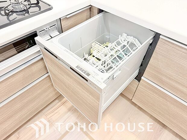食洗機は家事の時間を短くできることがメリット。ビルトインタイプはキッチンをすっきりとみせてくれます。