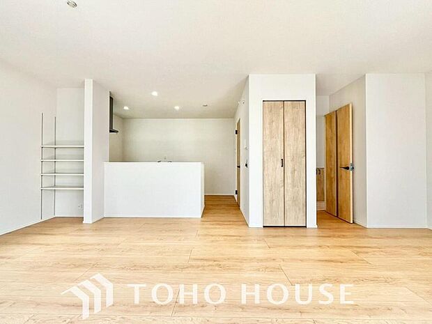 家は、ただ生活する場ではなく、笑顔の毎日、安らぎの日々のために、暮らしを愉しく、快適にする場所。