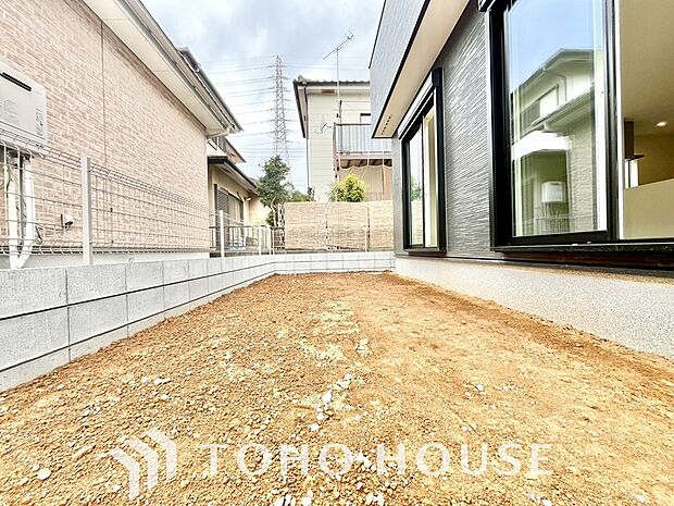 ここに住まう方々へ余すこと無く太陽の恵みを届けられるように計画・設計されております。