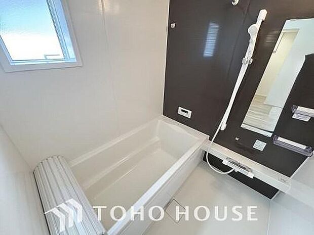 疲れを癒す、快適で清潔な空間で心も体もオフになる上のリラックスタイムをお楽しみください。