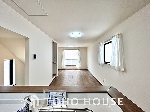 家は、ただ生活する場ではなく、笑顔の毎日、安らぎの日々のために、暮らしを愉しく、快適にする場所。