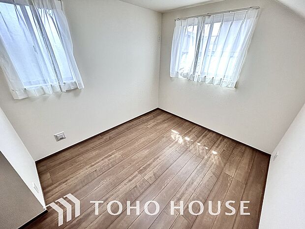 暖色系の照明は、心理的にも落ち着きを得られやすいそうです。