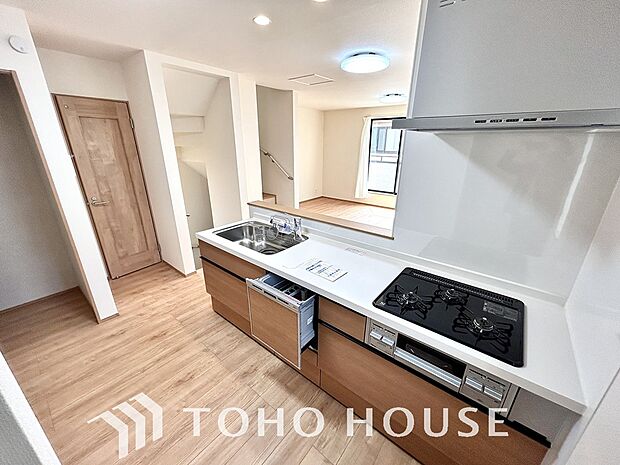 お料理の上手な方が、独壇場でお料理の腕を披露するスタイルに向いているキッチンです。