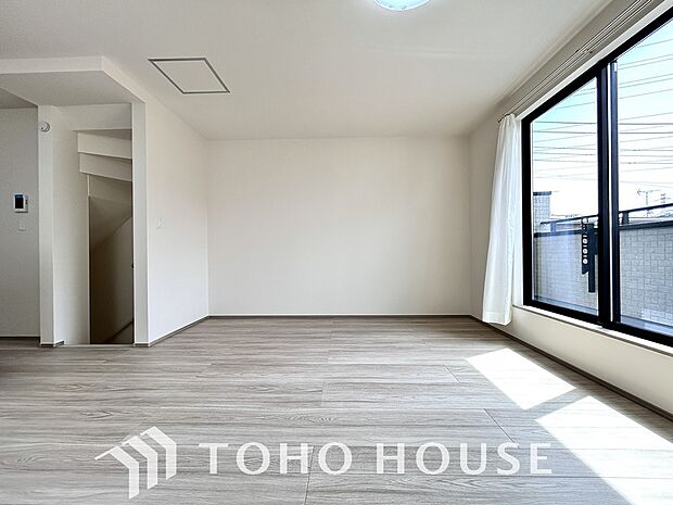 造りこんだ空間演出の妙が生み出す光と質のハーモニーはこの住宅のクオリティの良さを実感させてくれます。