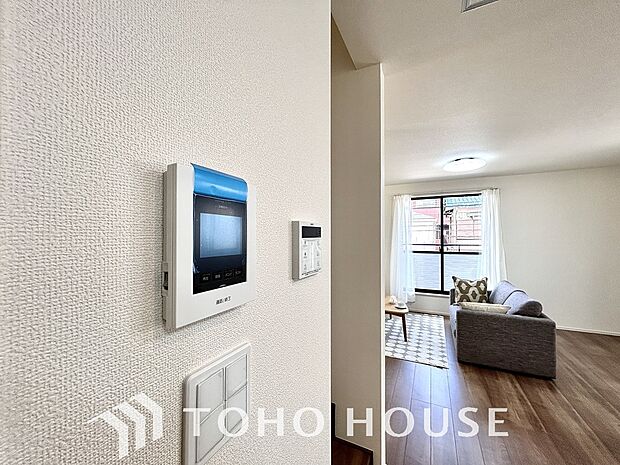 お子様の留守番時にも重宝する必須防犯アイテムです。留守中&在宅中も「見える安心」がそこにあります。