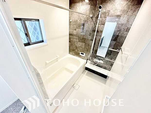 快適且つ清潔な空間を演出した浴室は一日の疲れを和らげ、心も体もオフになる時間を楽しむことが可能です。