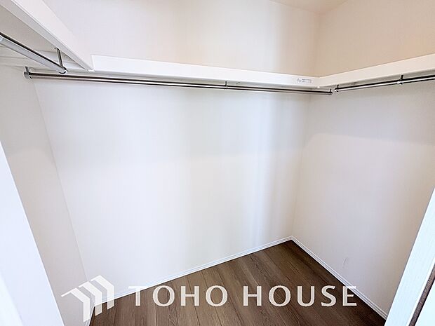 たっぷりと荷物を入るよう広々としたウォークインクローゼットを完備、使い勝手の良さを追求しております。