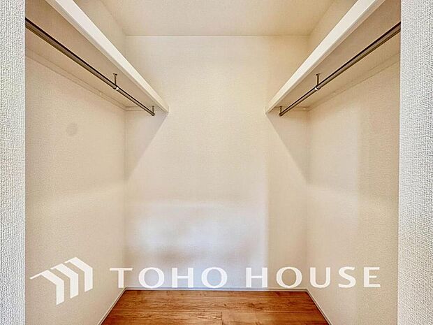 お子様のおもちゃやゴルフバック等、大きなお荷物をお持ちの方や、お荷物が多い方でも安心のスペースです。