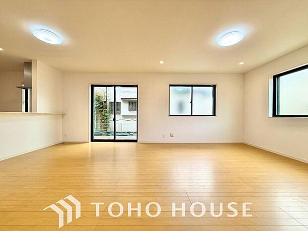 家は、ただ生活する場ではなく、笑顔の毎日、安らぎの日々のために、暮らしを愉しく、快適にする場所。