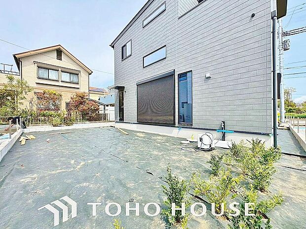 日当たりも良く、家庭菜園や植栽を育てるのに適したお庭はこれからの生活に緑という癒しを与えてくれます。