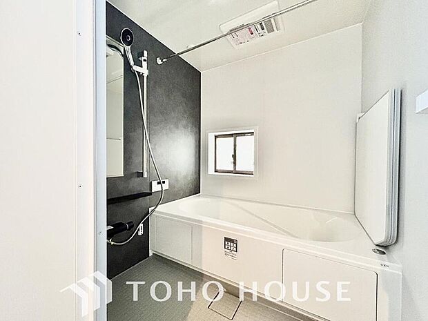 心地よいバスタイムを演出する浴室はゆとりあるサイズを採用。