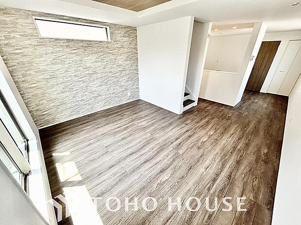 造りこんだ空間演出の妙が生み出す光と質のハーモニーはこの住宅のクオリティの良さを実感させてくれます。