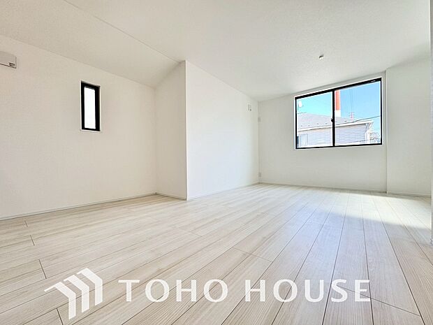 お子様の心と身体を見守る子供部屋として、小さな自立心を育むお部屋作りを見越してご覧下さい。