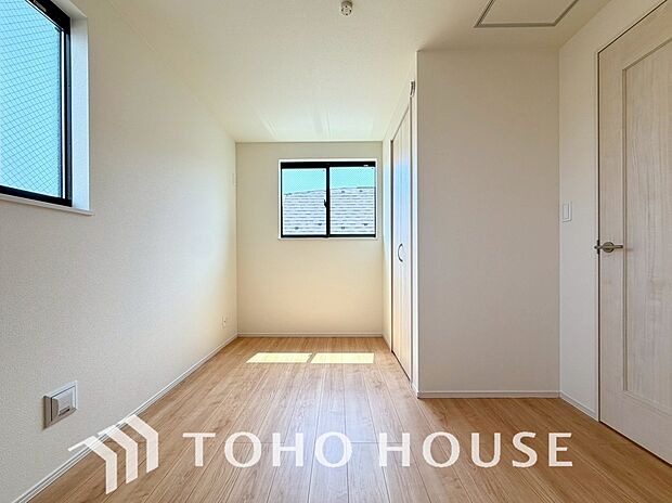 心と体をゆったりと安らげる主寝室。寝室のゆとりが大きい分だけ、暮らしの安らぎは深まります。