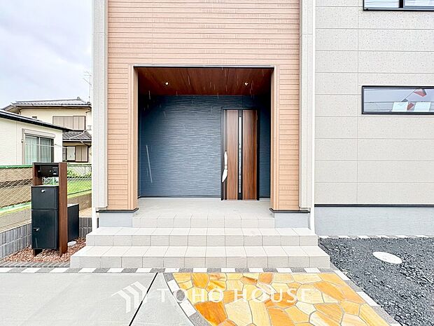 物件の陽当りや通風、周辺環境や街並みなど、資料には掲載していない情報をぜひ現地でご確認ください。