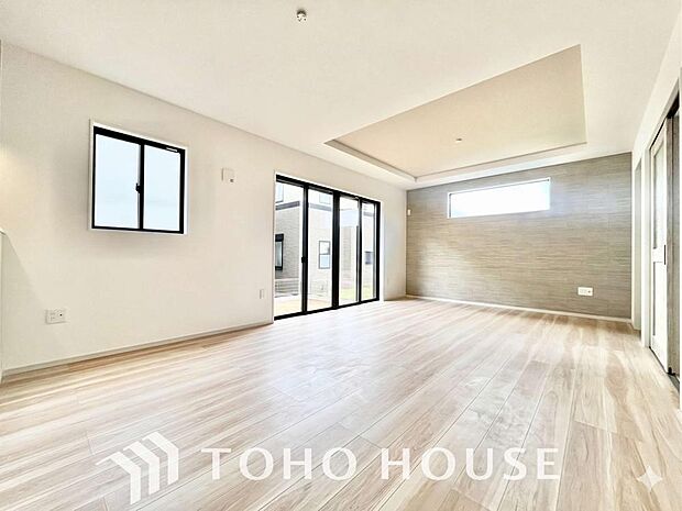 造りこんだ空間演出の妙が生み出す光と質のハーモニーはこの住宅のクオリティの良さを実感させてくれます。